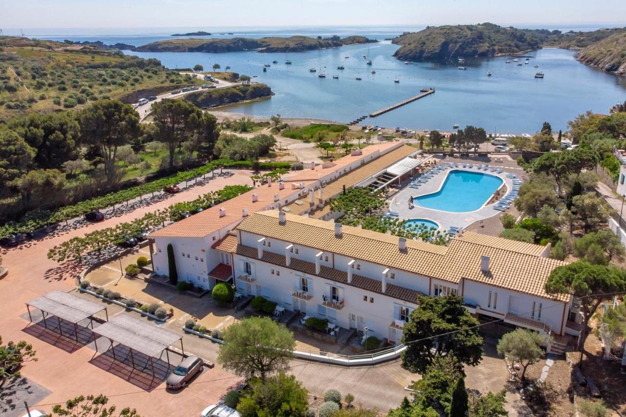Hotel Calina Cadaqués Extérieur photo