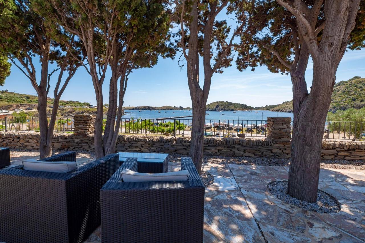 Hotel Calina Cadaqués Extérieur photo