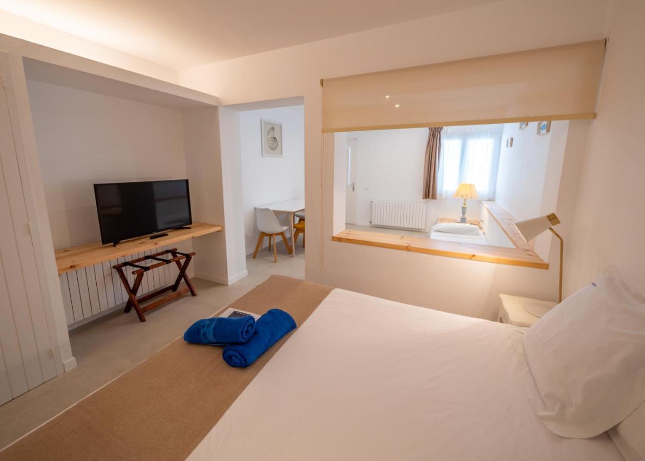 Hotel Calina Cadaqués Extérieur photo