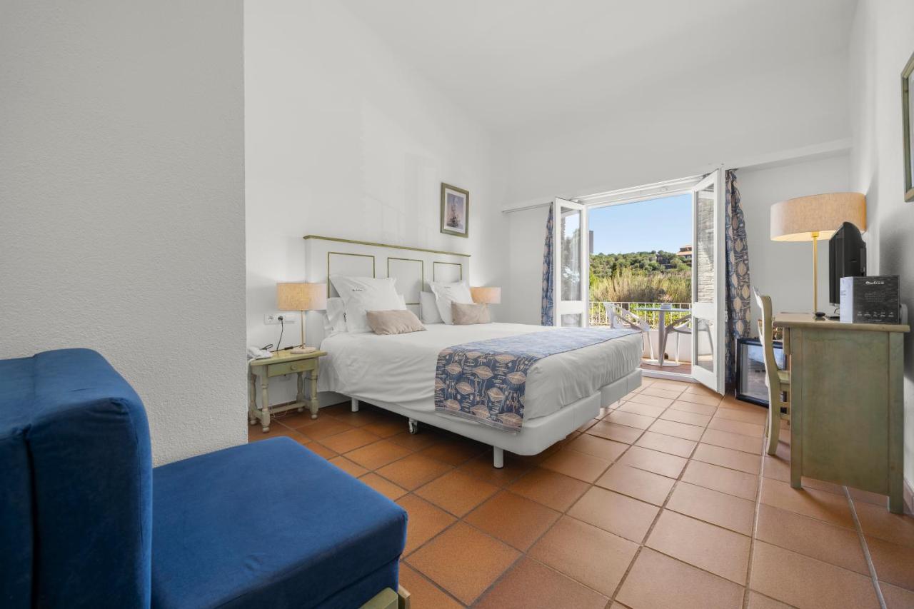 Hotel Calina Cadaqués Extérieur photo
