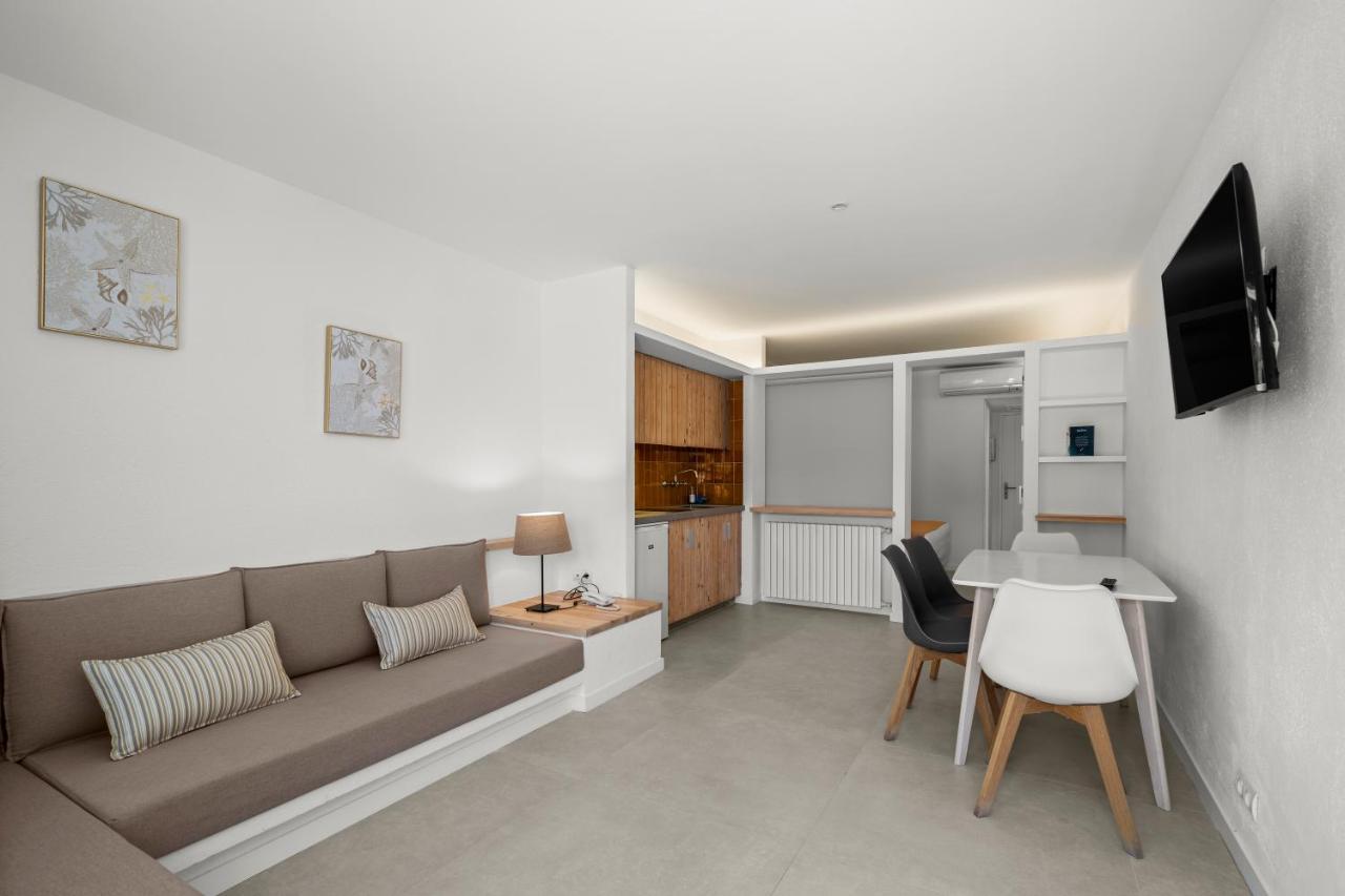 Hotel Calina Cadaqués Extérieur photo