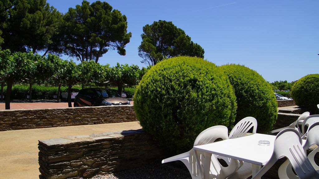 Hotel Calina Cadaqués Extérieur photo