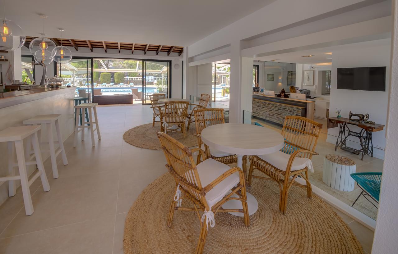 Hotel Calina Cadaqués Extérieur photo