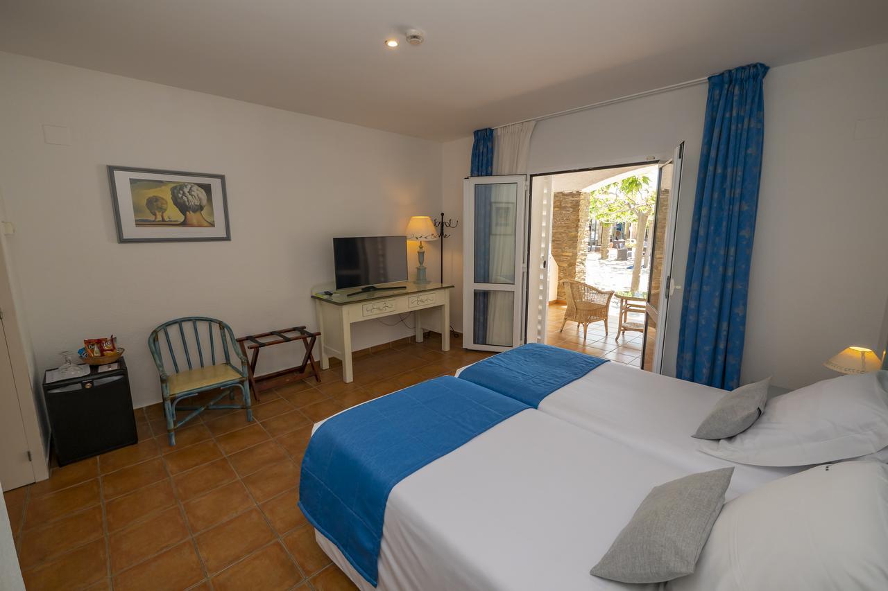 Hotel Calina Cadaqués Extérieur photo