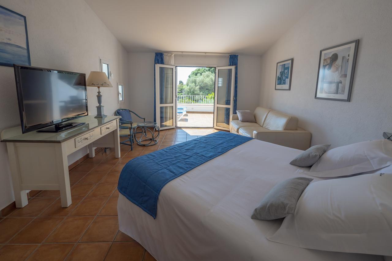 Hotel Calina Cadaqués Extérieur photo
